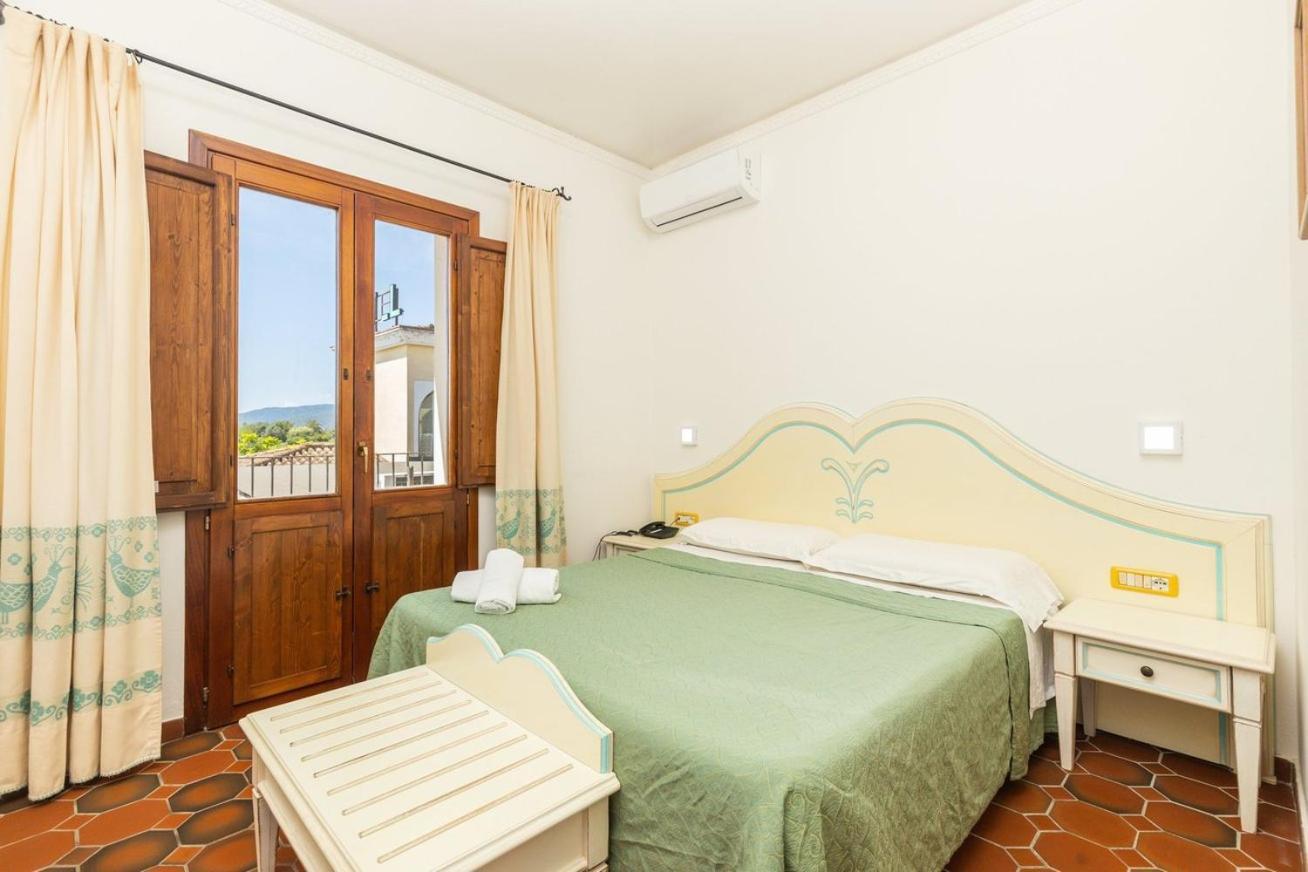 Hotel L'Ulivo Джиразоле Экстерьер фото