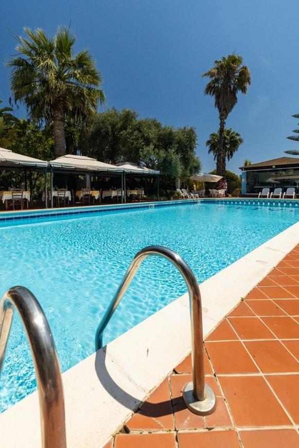 Hotel L'Ulivo Джиразоле Экстерьер фото
