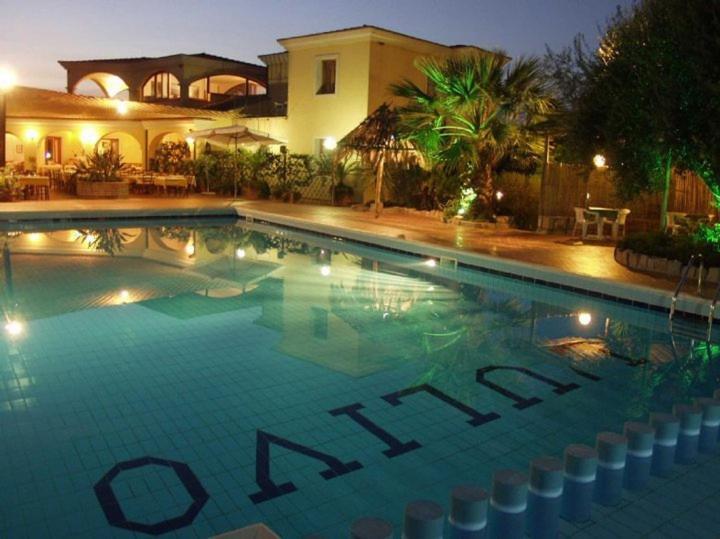 Hotel L'Ulivo Джиразоле Экстерьер фото